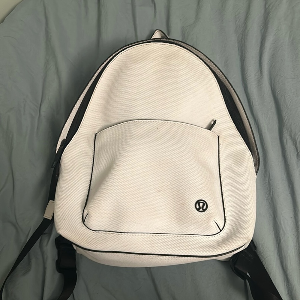 White lululemon mini backpack